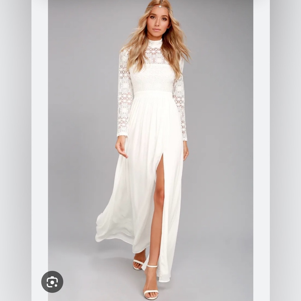 Lulu’s Elegant White Lace Maxi Dress